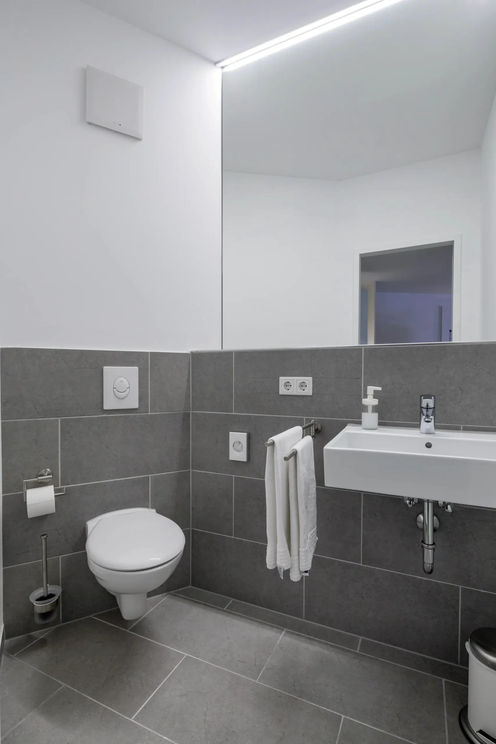 Flowers Hotels Muenster Zimmer Badezimmer 14