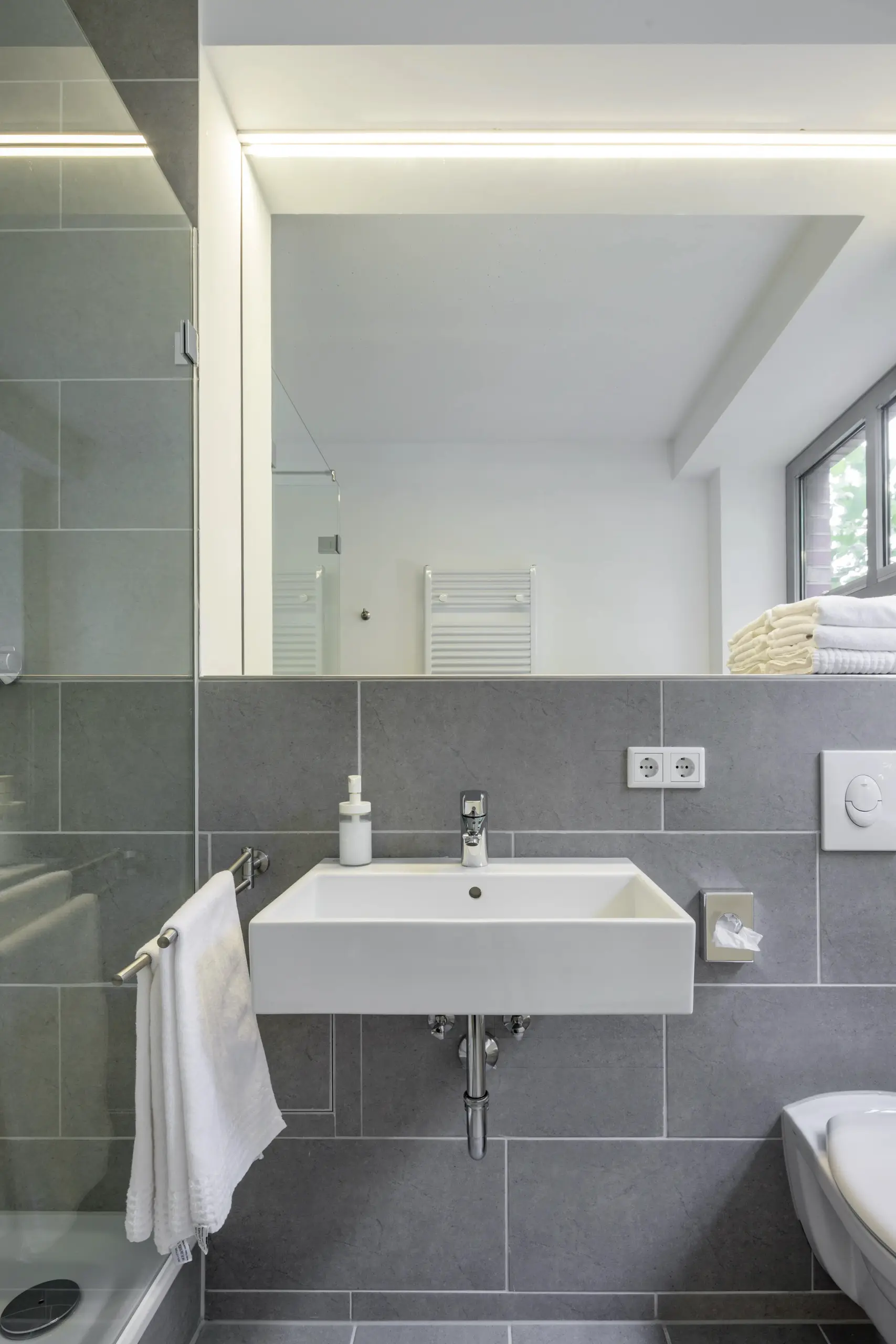 Flowers Hotels Muenster Zimmer Badezimmer 19