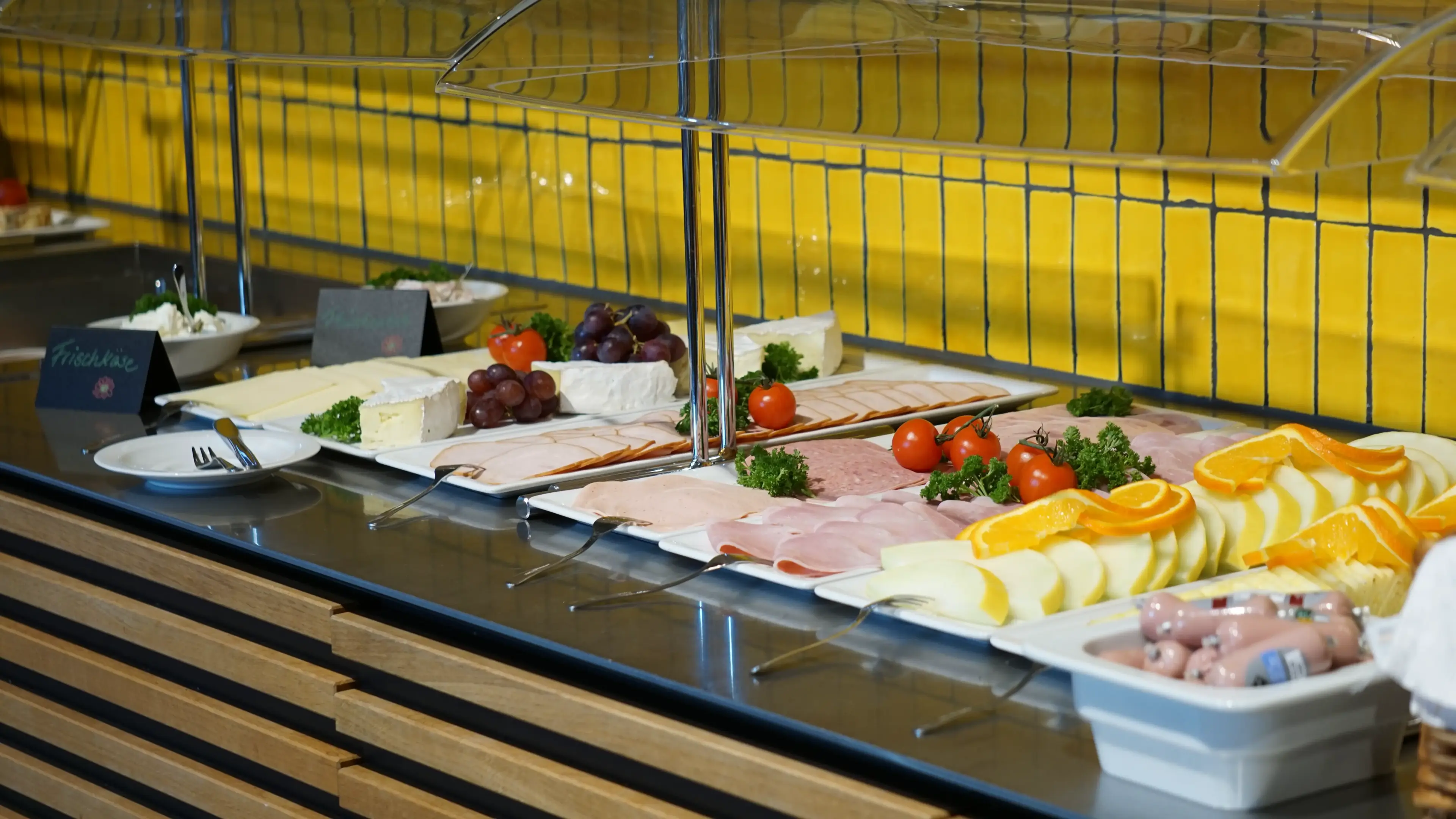 Flowers Hotels Essen Frühstück23